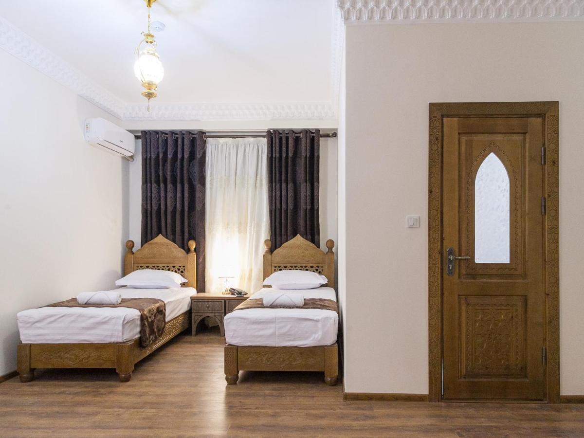 Royal Bukhara Hotel ภายนอก รูปภาพ