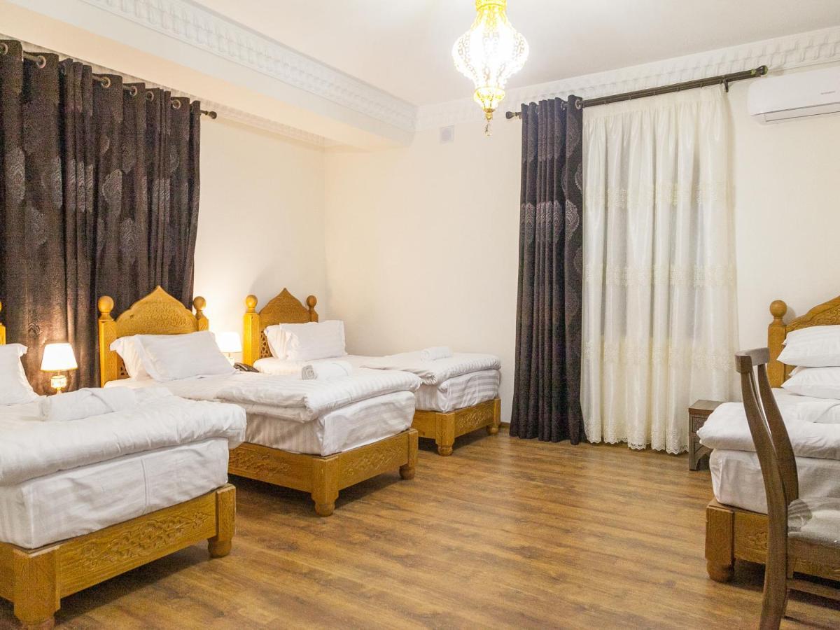 Royal Bukhara Hotel ภายนอก รูปภาพ