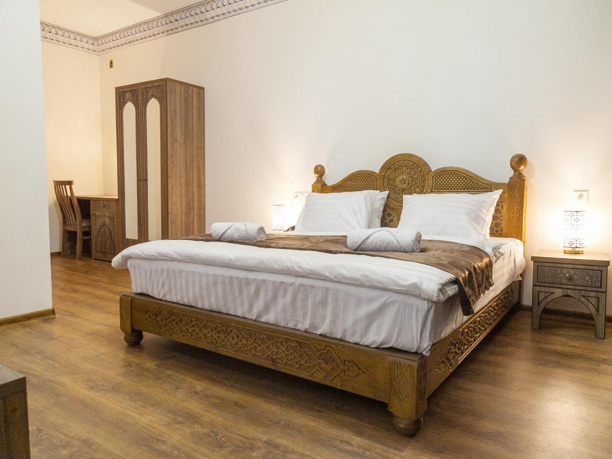 Royal Bukhara Hotel ภายนอก รูปภาพ