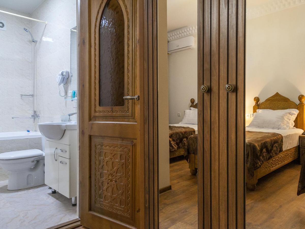 Royal Bukhara Hotel ภายนอก รูปภาพ